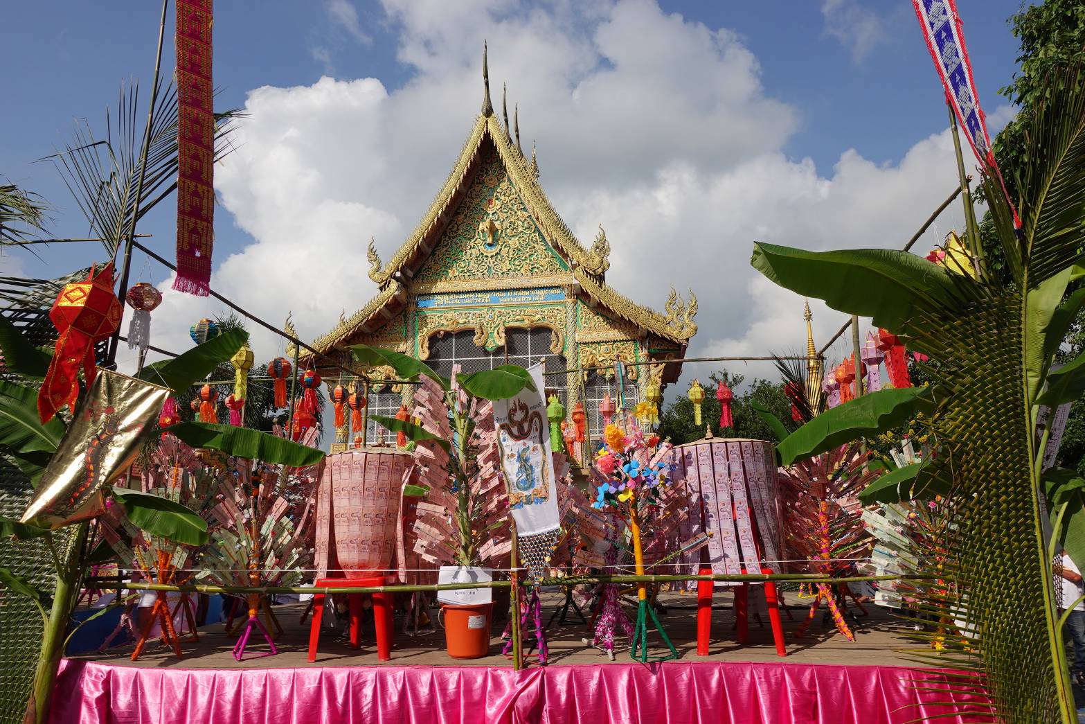“ซันสวีท” ทอดกฐินสามัคคีร่วมกับชุมชน อานิสงส์สร้างฌาปนสถาน 