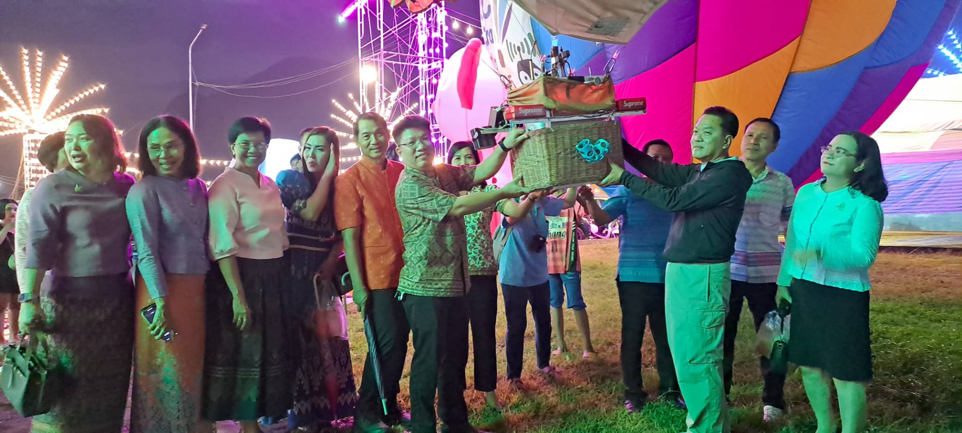 พังงา ส่งท้ายฤดูฝนรับลมหนาว ชวนเที่ยวงาน "ปลายฝน ต้นหนาว ชมดอกไม้ กลางแสงไฟ ใต้บอลลูน ประจำปี 2567” 