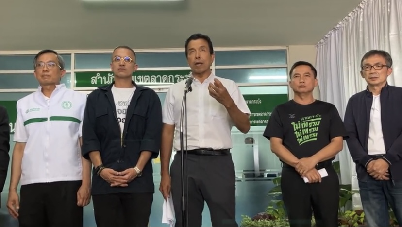 “ชัชชาติ” ติดตามเขตลาดกระบัง เตรียมรับมือปัญหาน้ำท่วมปีนี้