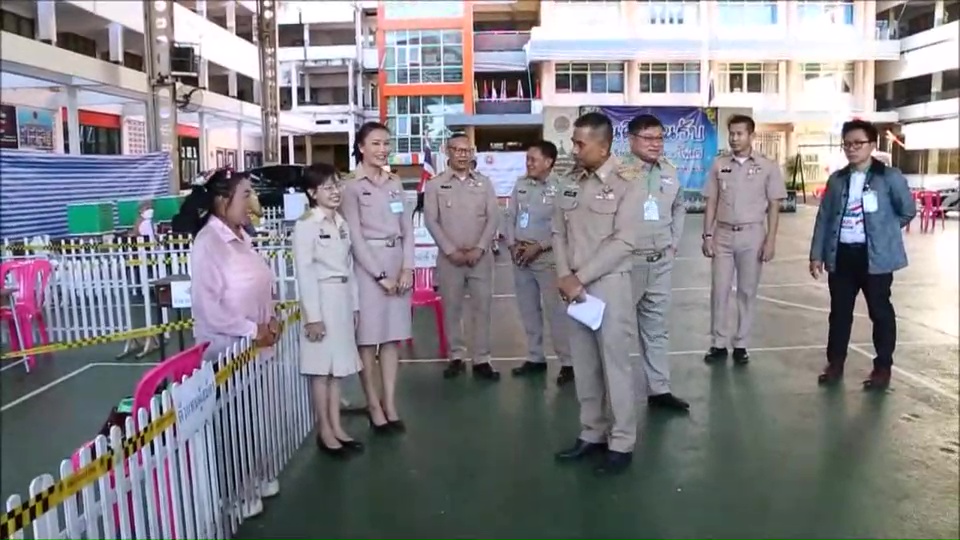 ผู้ว่าฯอุดร สังเกตการณ์เลือกตั้งนายกอบจ. สองขั้วแข่งกันสูง ย้ำข้าราชการวางตัวเป็นกลาง