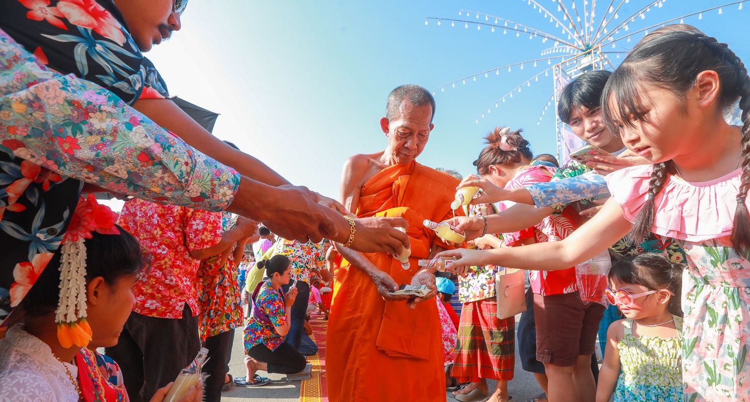 เริ่มแล้ว"สงกรานต์ไทย-มอญ"วัดบางกระดี่ระหว่างวันที่ 16-18 เมษายนนี้