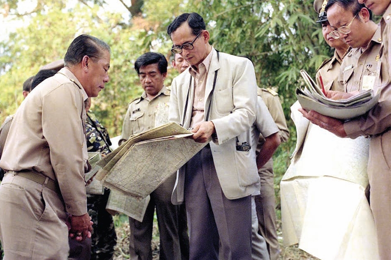 เดินตามพระบรมราโชวาท