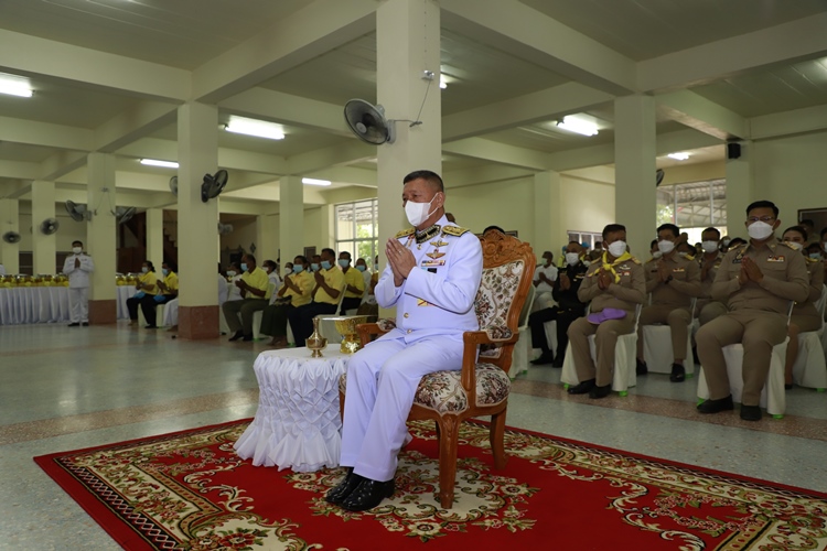 กาฬสินธุ์  จัดกิจกรรมเฉลิมพระเกียรติ "ในหลวง" นำเยาวชน เรียนรู้หลักการโคกหนองนา