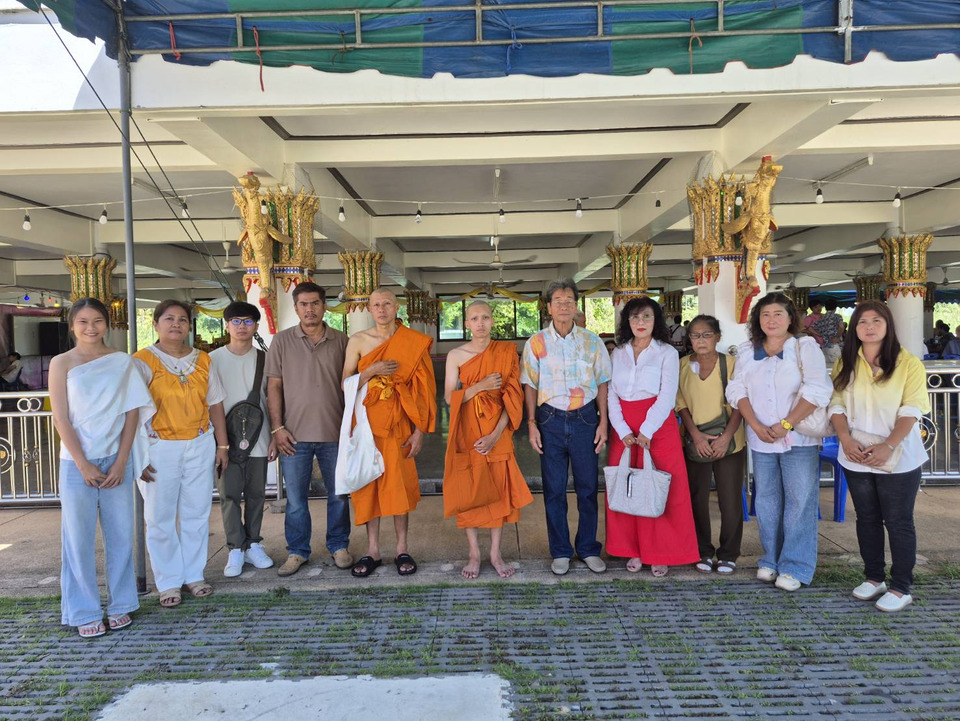 งานอุปสมบท กุลวัฒน์ ไพรวัลย์ และ สุวิชา รัตนะเลิศนภา