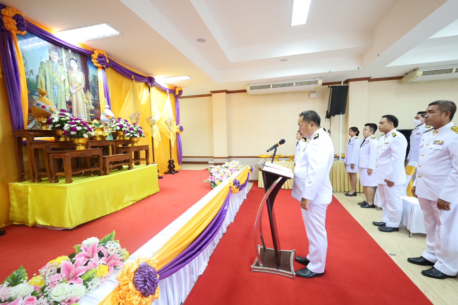 เทศบาลตำบลเกล็ดแก้ว จัดพิธีรับพระราชทานพระบรมฉายาลักษณ์เชิญประดิษฐานในองค์กรปกครองท้องถิ่น สถานศึกษา