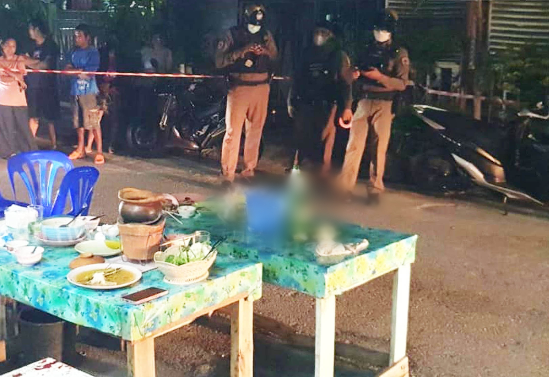 ตร.มหาชัย “ตามรวบหนุ่มหึงโหด แทงอดีตแฟนสาวดับ-คาร้านหมูกระทะ" เหตุมีแฟนใหม่ทวงหนี้เก่าไม่คืน