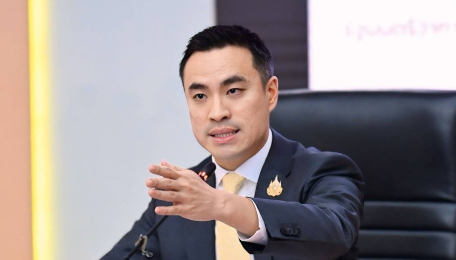 ‘เอกนัฏ’ ตั้งคณะทำงานศึกษาข้อเสนอปรับโครงสร้างราคาพลังงาน-ลดราคาน้ำมัน