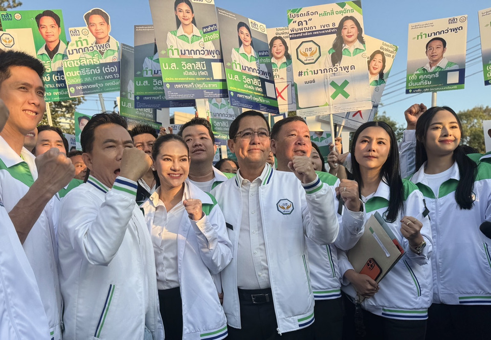 “อนุดิษฐ์” นำทัพ “กล้าธรรม” ขึ้นรถสไลด์ สมัคร สส.กทม. ทั้ง 33 เขต ลั่น กวาด 100 เก้าอี้ทั่วประเทศ 