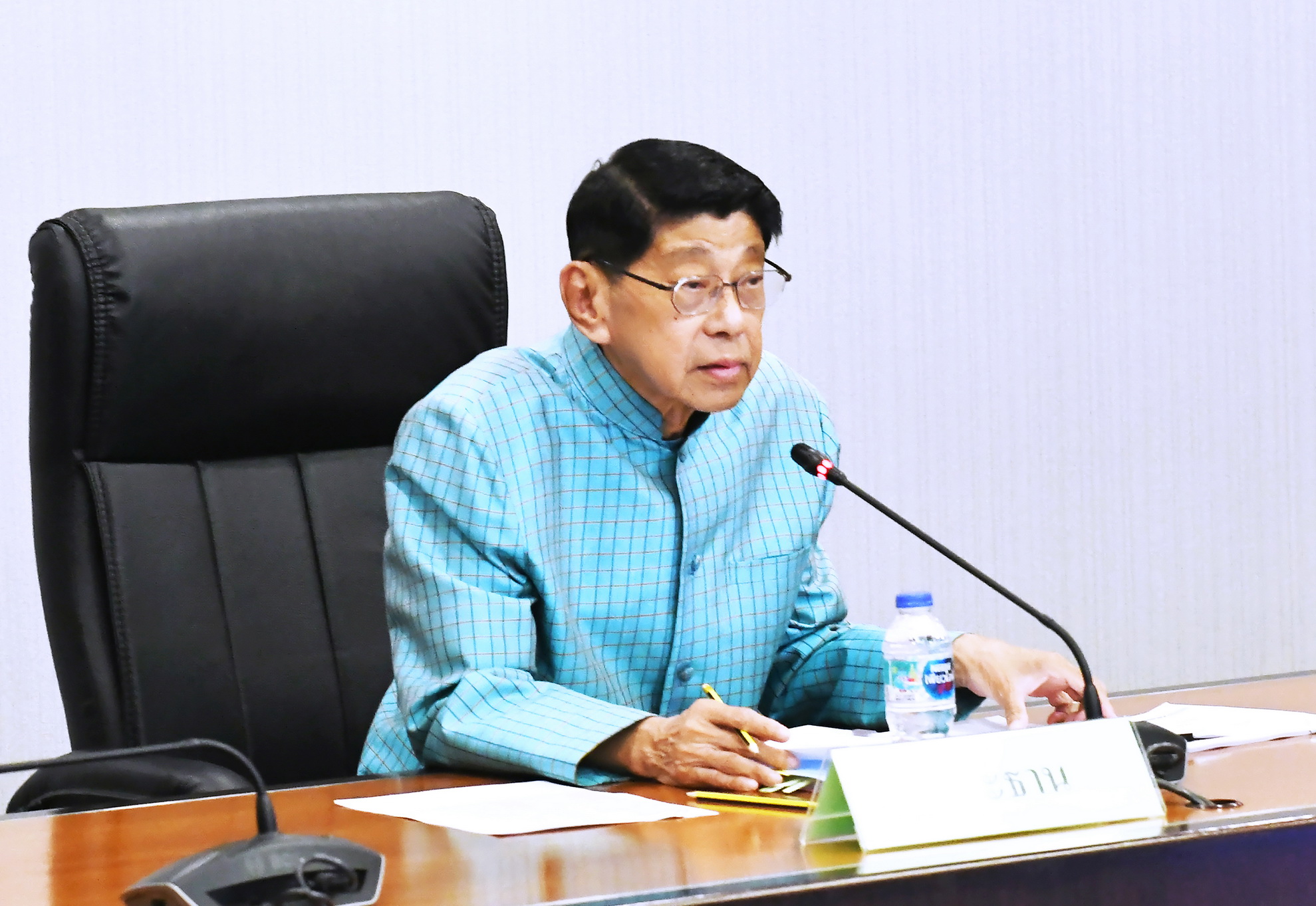 “วิษณุ” ส่ง "ปลัดสธ." แจง พกยาบ้าเกิน 1 เม็ดคือผู้ค้า ต้องดูพฤติการประกอบ ตามดุลยพินิจตร. ยันระบบบำบัดเพียงพอ 