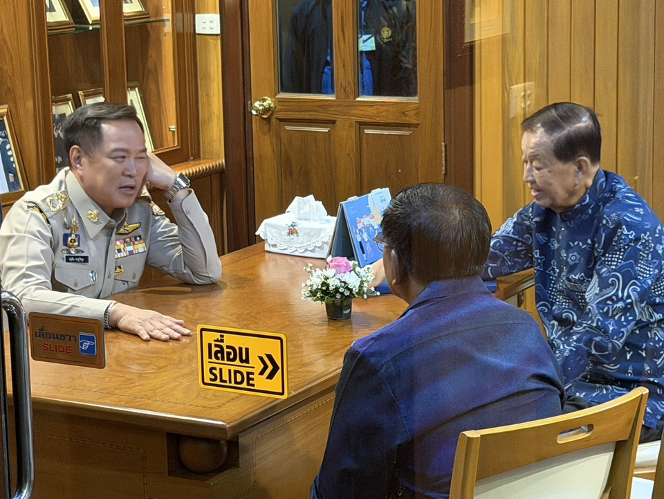 "อนุทิน" ปิดห้องคุย "วันนอร์-สส.กมลศักดิ์" เป็นการส่วนตัว