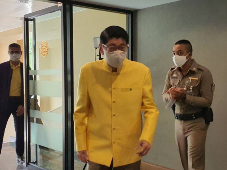 "วิษณุ" ปัดให้ความเห็น "กม.นิรโทษกรรม"  ชี้ หากเสนอมาเป็นเรื่องเป็นราวก็จะดู 