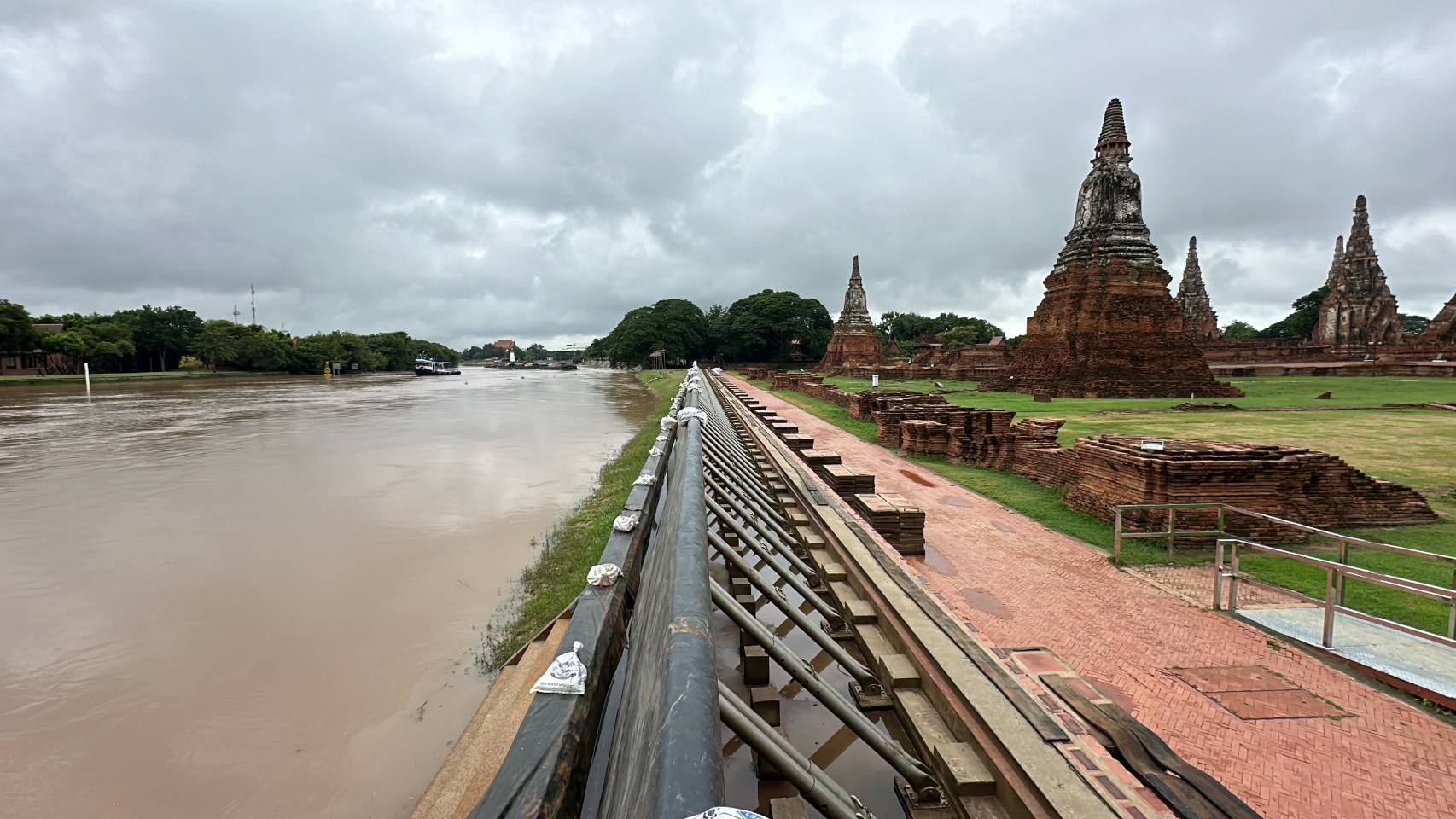 นอภ.พระนครศรีอยุธยา สั่งรายงานสถานการณ์น้ำทุกวัน ดูแลประชาชนใกล้ชิด