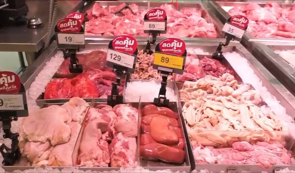 สกลนครขานรับ “ไทยช่วยไทย” ลดสูงสุด 58% สู้ของแพง แต่ชาวบ้านชี้ยังเอาไม่อยู่ 
