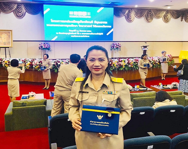 “ผศ.ดร.ทวีสิน นาวารัตน์” มรภ.สงขลา รับรางวัลข้าราชการพลเรือนดีเด่น