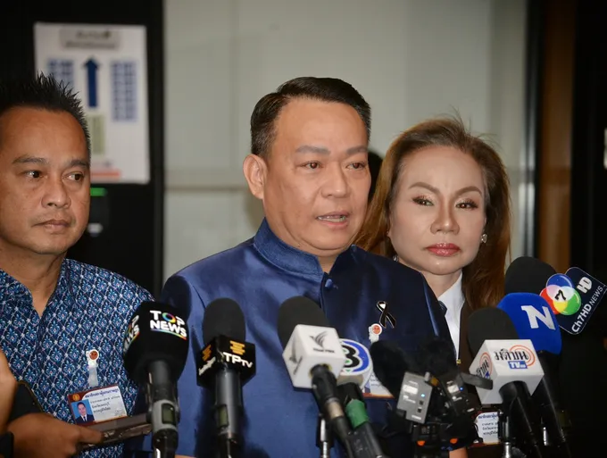 “กมธ.ตำรวจ” ยันสอบเอกสารหลุดคดีฮั้ว ส.ว. ไร้เกมการเมือง เสียใจ ‘ยิ่งชีพ’ เบี้ยวชี้แจง