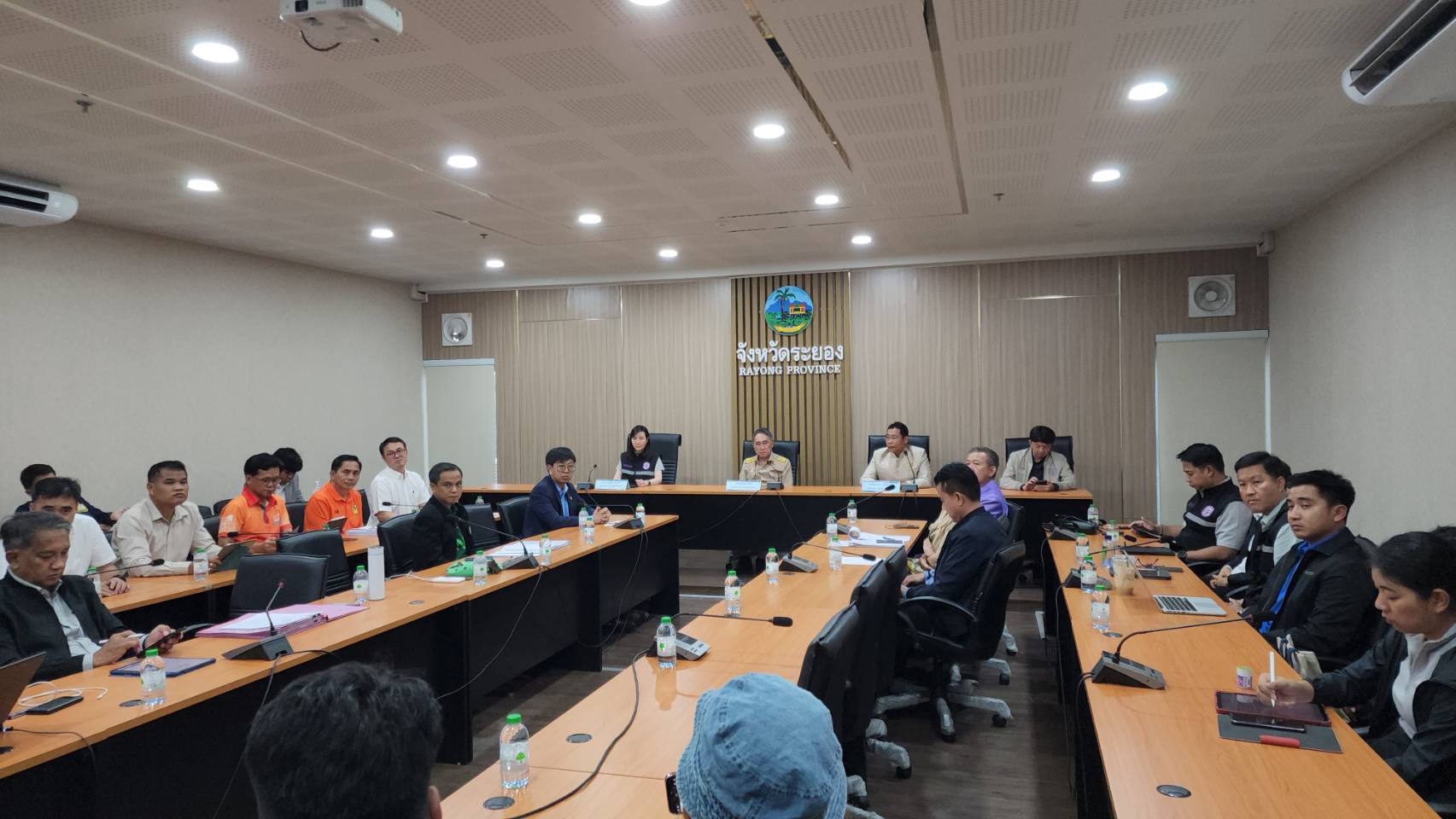 อธิบดีกรมโรงงานอุตสาหกรรม-ผู้ว่าฯระยอง วอนขอโรงงานช่วยรับกากอะลูมิเนียมดรอสไปกำจัด