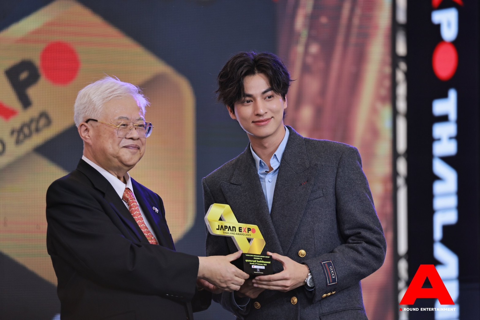 “กลัฟ คณาวุฒิ” คว้ารางวัล JAPAN EXPO MEDIA & INFLUENCER AWARD 2023 ผลงานพรีเซ็นเตอร์โออิชิ ส่งเสริมญี่ปุ่นให้เป็นที่รู้จักในไทย