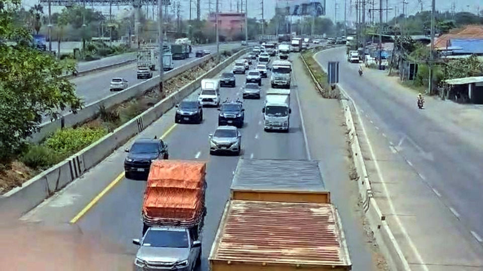 ประชาชนเริ่มกลับบ้านช่วงสงกรานต์ 2569 ถนนพหลฯ-มิตรภาพ-มอเตอร์เวย์ M6 โล่ง