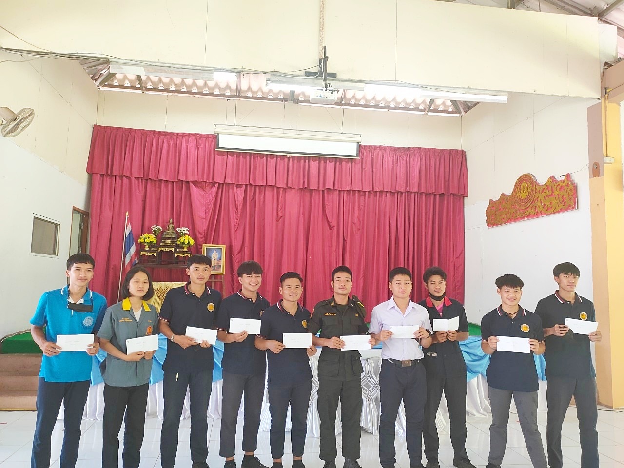 เนรมิตร จิรายุ ฟาร์มแม่ฮ่องสอน มอบทุนคืนถิ่นให้นักเรียนเรียนดี
