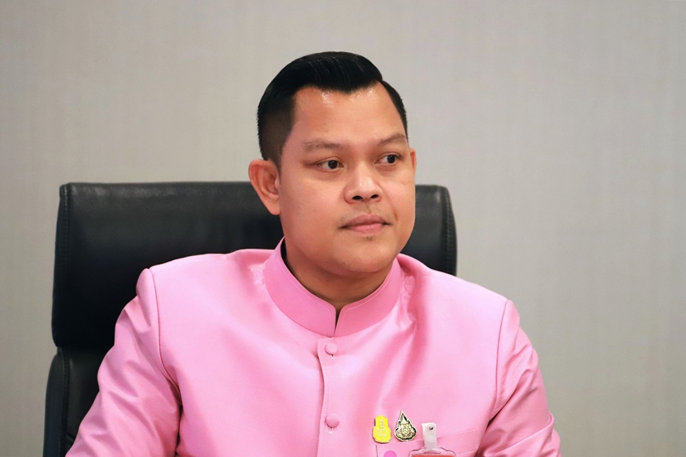 "ธนกร" ซัด "พิธา-พท." โหนการเมืองพม่าป้ายสี "บิ๊กตู่" เผย "ดอน" ถกอาเซียนยุติความรุนแรงต้นเม.ย.นี้