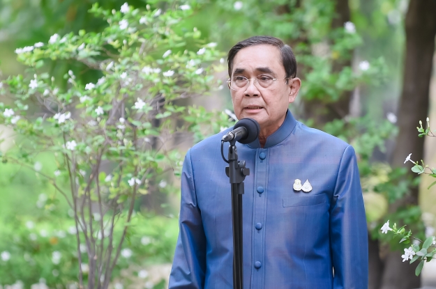 “บิ๊กตู่” เผย เคลียร์ใจ “กัญจนา” แล้ว บอกไม่มีปัญหา -เป็นเพื่อนกัน ปมแจกที่ดินในสุพรรณบุรี ยัน ทำในฐานะรัฐบาล