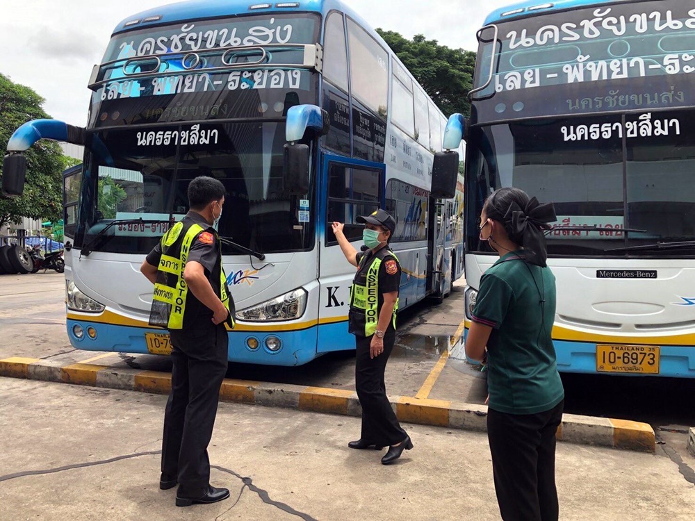 ขนส่งเลย ตรวจสอบความพร้อมรถและผู้ขับรถโดยสารสาธารณะ ก่อนออกให้บริการ ปชช.ช่วงวันหยุดยาว