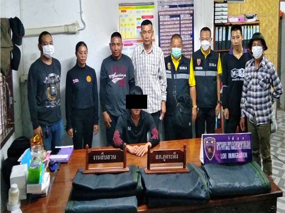 จับต่างด้าว 5 รายใช้วีซ่าท่องเที่ยวแอบทำงานในไทยโดยไม่มีใบอนุญาต 