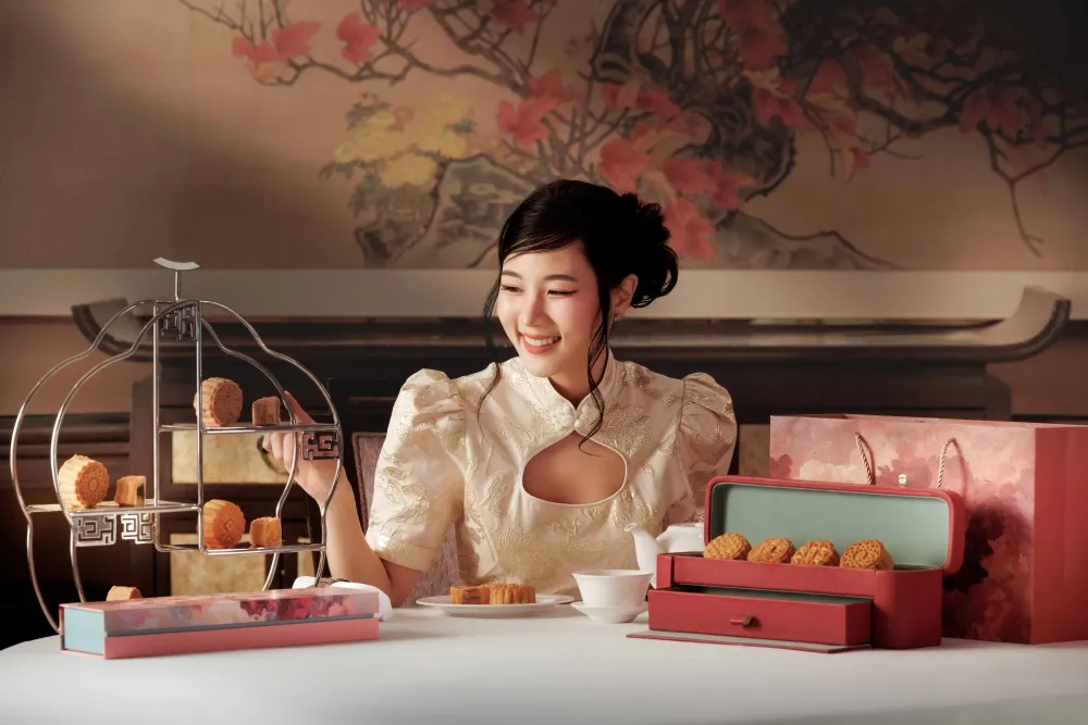 02. Shangri La Bangkok Legendary Mooncake Collection 2026 (model)