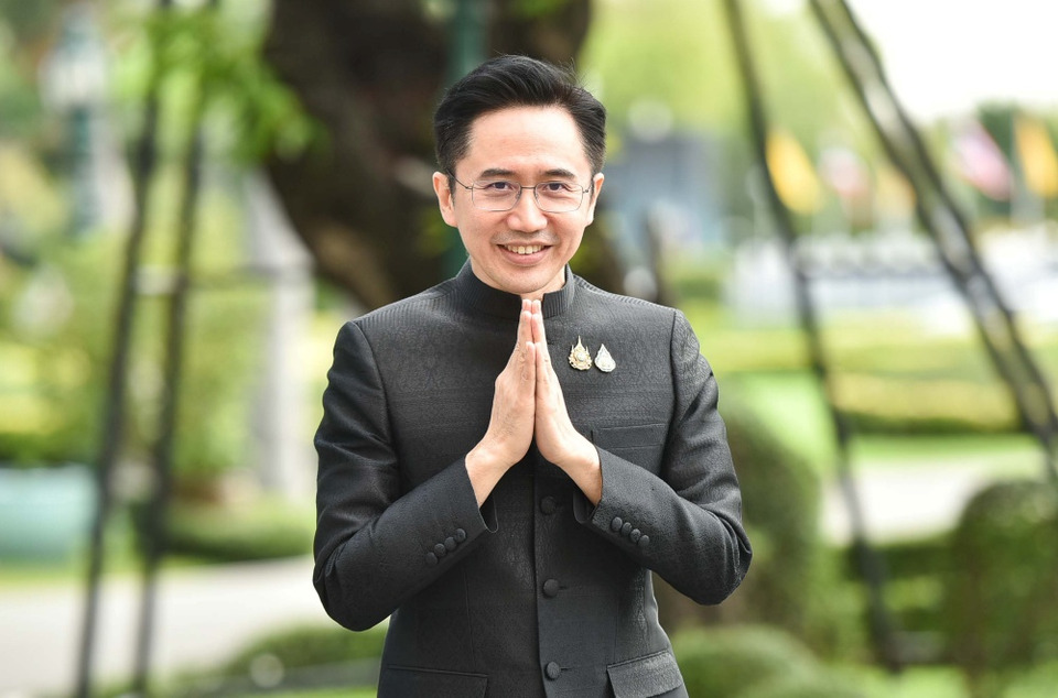 “ยศชนัน” ขอบคุณโพลคะแนนนิยมรั้งอันดับ 2 รองนายกฯ รับเป็นกำลังใจ ไม่ขอโยงดรามา “สุริยะ” ย้าย ขรก.