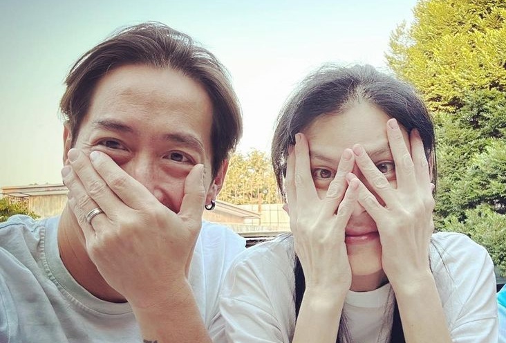 เคลื่อนไหวแล้ว!! "เจ เจตริน - ปิ่น เก็จมณี" หลังถูกโยงคู่รักดารานักร้องดังเซ็นใบหย่าแล้ว