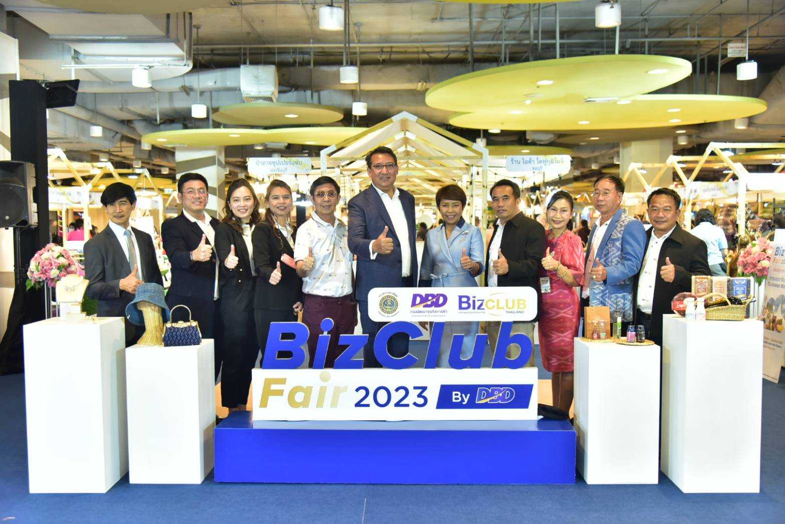  กรมพัฒน์ฯ จับมือ Biz Club Thailand ศูนย์การค้าซีคอน บางแค และพันธมิตรภาคธุรกิจ ช่วยเหลือผู้ประกอบการไมโครเอสเอ็มอี