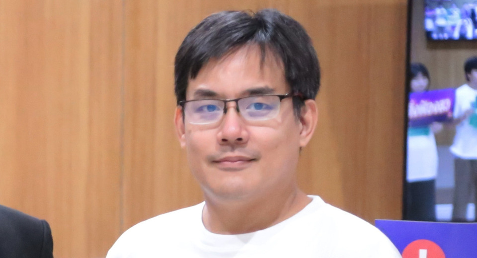 “เทพไท” ตั้งคำถาม ฟ้อง “ยิ่งชีพ” ปิดปากหรือเปิดปาก? ปมฮั้ว สว. ลุ้นข้อมูลหลักฐานเข้าสู่ศาล