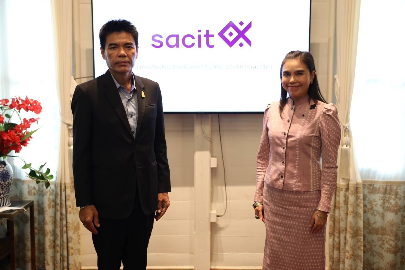 sacit เผยผลสำเร็จยอดขายหัตถศิลป์ไทยผ่านการสร้างคุณค่าและเพิ่มมูลค่า ดึงคนรุ่นใหม่สร้างกระแส Soft Power สังคมไทย