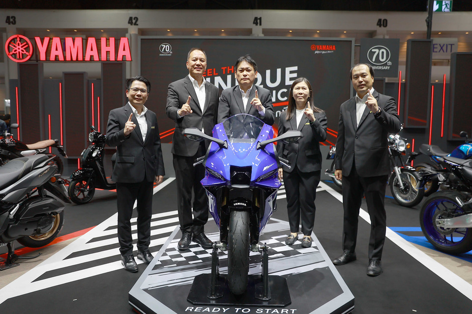 “YAMAHA FEEL THE UNIQUE EXPERIENCE” ยามาฮ่าเปิดบูธดันบิ๊กไบค์ 3 รุ่นใหม่ อัดโปรโมชันแรงส่งท้ายปี “มหกรรมยานยนต์  ครั้งที่ 42” เมืองทอง