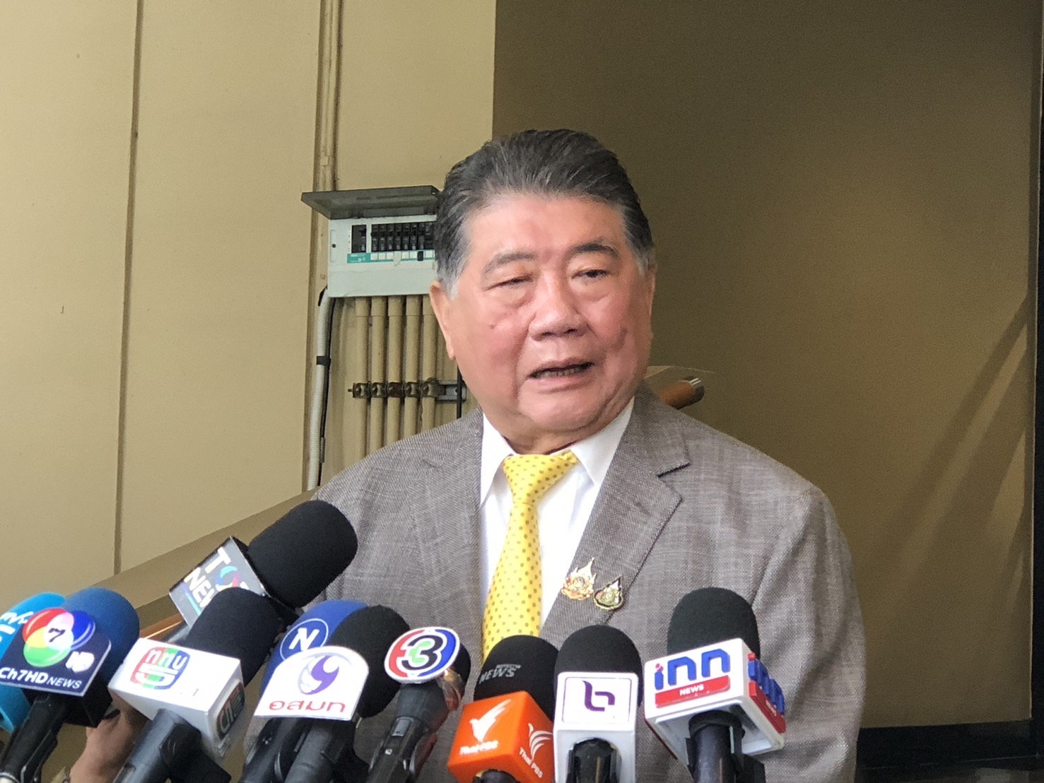 "ภูมิธรรม" ย้ำ ! ไม่เลิก "ไร่ละพัน"  แจงทำคู่ "ปุ๋ยคนละครึ่ง" ช่วยลดต้นทุนผลิต