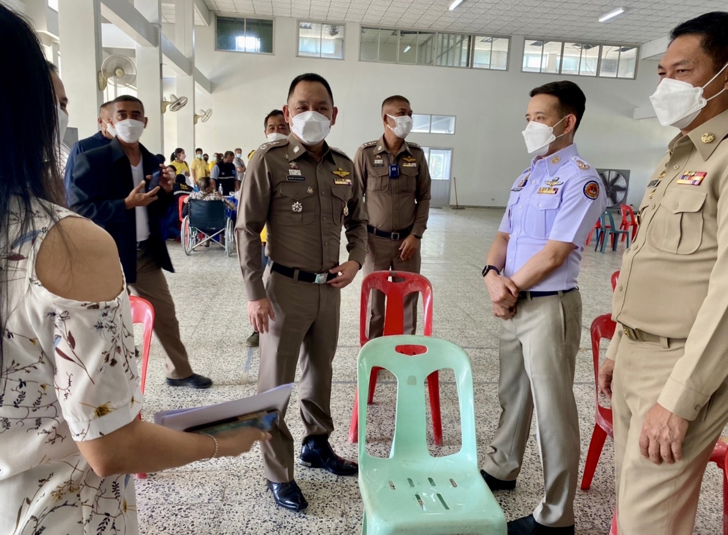 ฉะเชิงเทรานำร่องวัคซีนเข็ม 3 - 4 บุคลากรด่านหน้า  เร่งกระตุ้นภูมิรับมือโควิดสายพันธุ์ใหม่                                     
