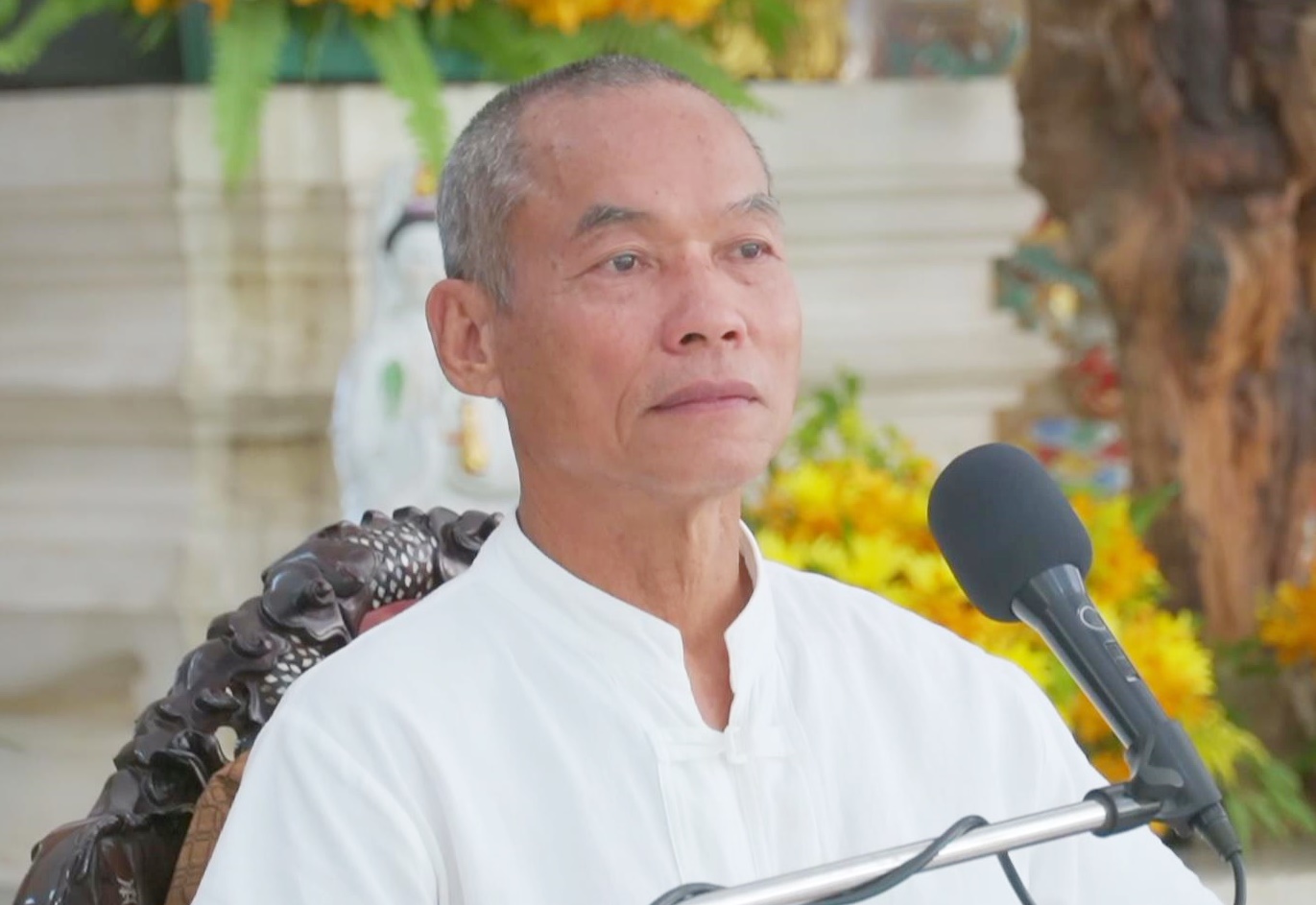 "พุทธะอิสระ" โพสต์อะไรจะเกิดก็ต้องเกิด ชี้ยังมีภารกิจเพื่อบ้านเมืองอยู่ 