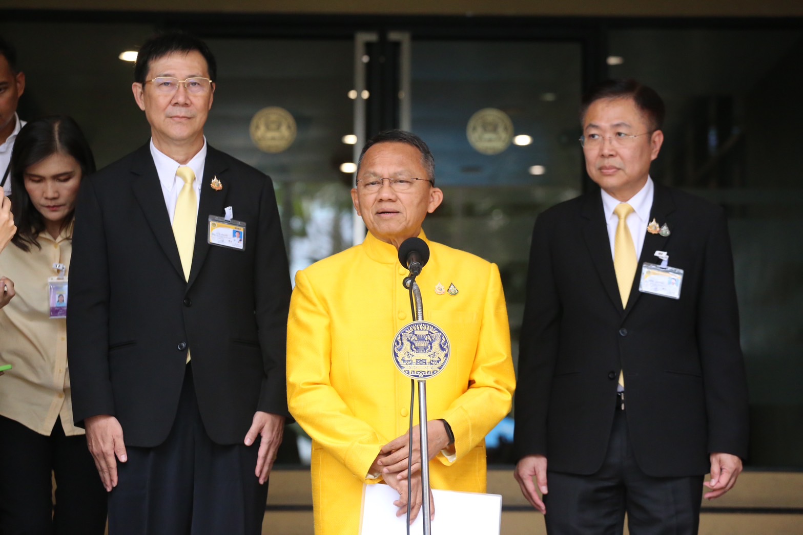 “รมว.สธ.” รับติดตามปมผู้ประกอบการฯร้อง “เลขาฯอย.” ทบทวนพิมพ์ฉลากภาษาต่างประเทศ หวั่นกระทบผู้บริโภคโดยตรง
