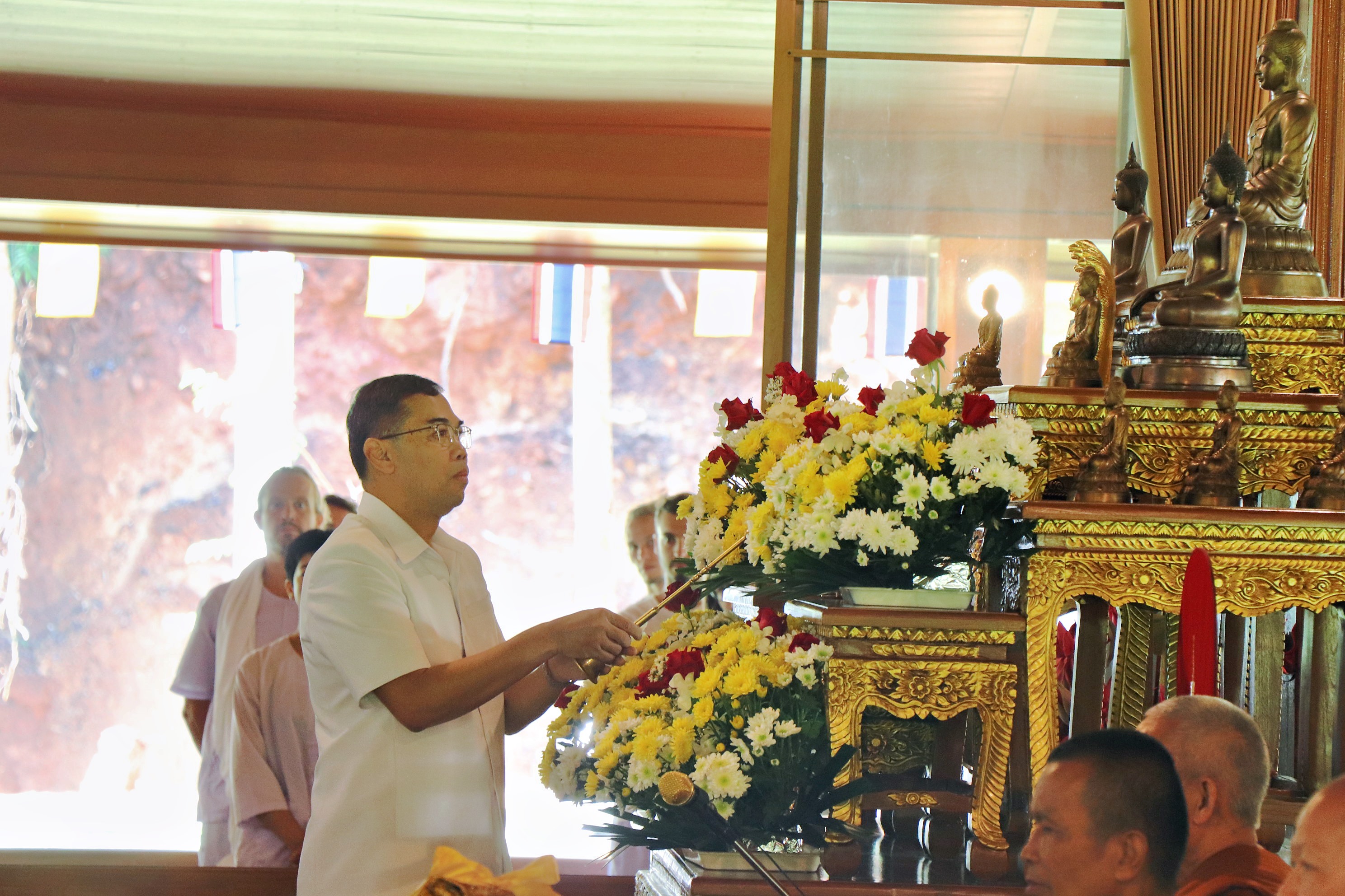 รองปลัดกระทรวงมหาดไทยเป็นประธานฝ่ายฆราวาสในพิธีทอดกฐินสามัคคีปี 2567 วัดป่าถ้ำวัว