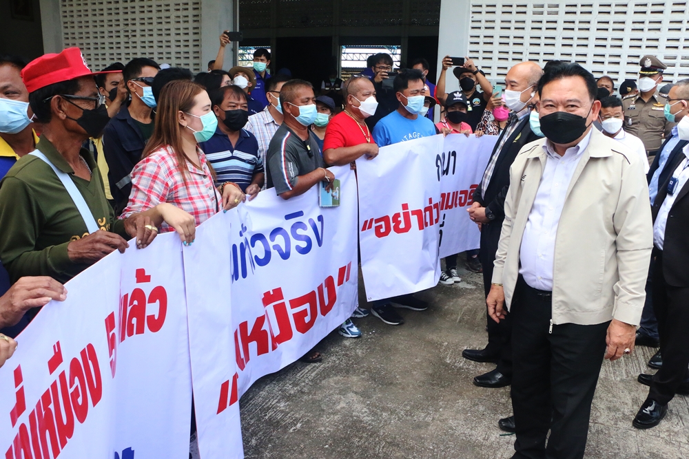 กมธ.ปปช. ลงพื้นที่รับฟังเสียงชาวบ้านรอบเหมืองทองอัครา ส่วนใหญ่หนุนให้เปิดหวังมีงานทำ