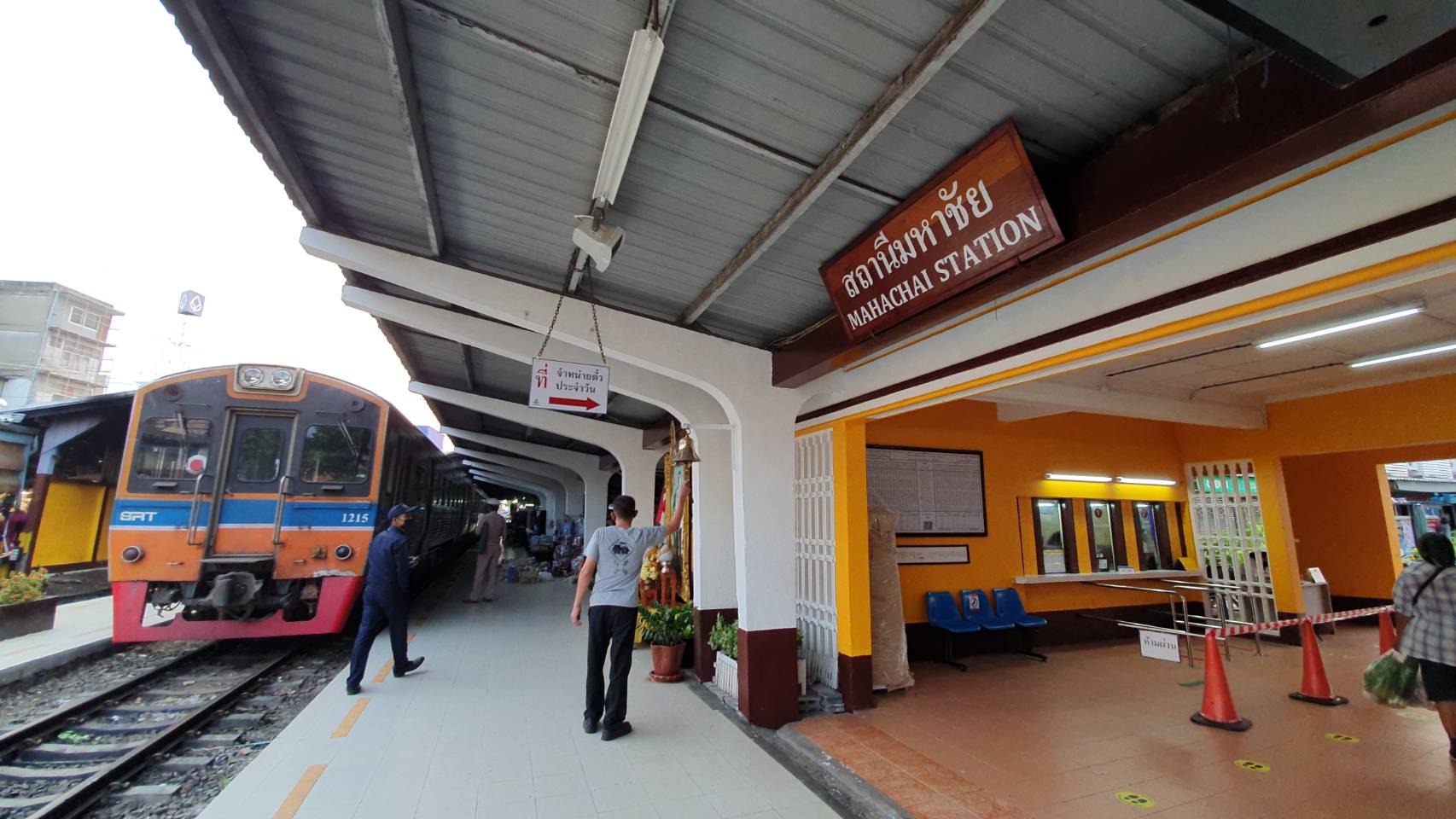 รถไฟมหาชัย – วงเวียนใหญ่ กลับมาให้บริการตามปกติแล้ว 