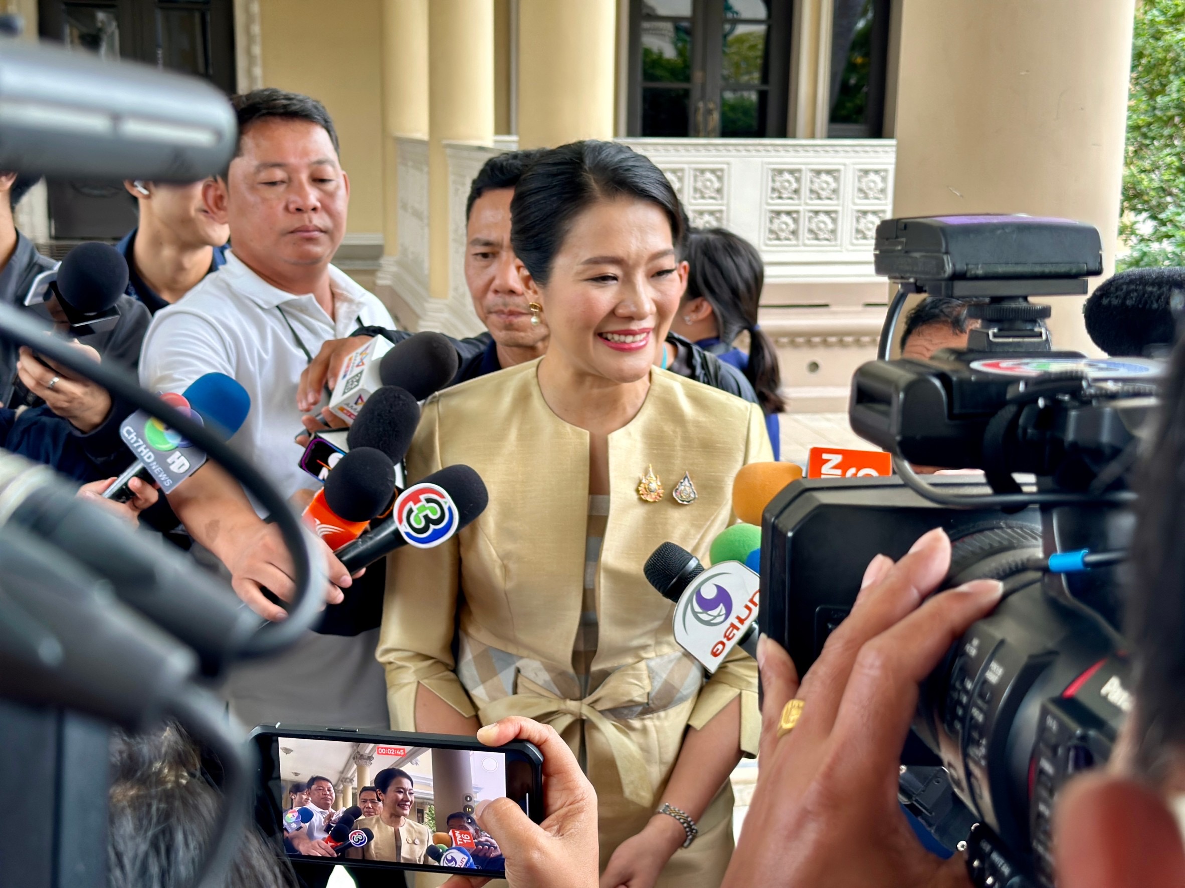 "รมต.ธีรรัตน์" พร้อมคุยงาน "มหาดไทย" กับ "ซาบีดา" เชื่อเป็นผู้หญิงส่งเสริมกันได้ 