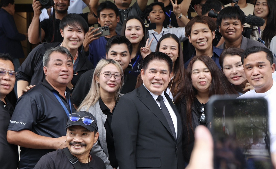 “สส.กล้าธรรม” ไม่แตกแถว ยันไม่มีงูเห่า  ให้ “ธรรมนัส“ ตัดสินใจ 