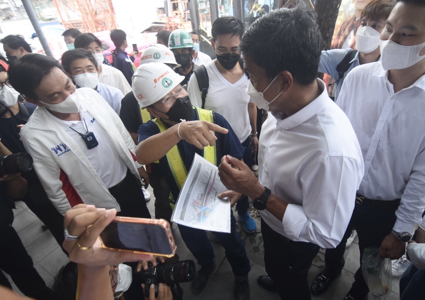 'ชัชชาติ'เดินเครื่องแก้รถติดแยกลำสาลี​ จี้เร่งรัดก่อสร้าง 3 โครงการใหญ่คืนผิวจราจร