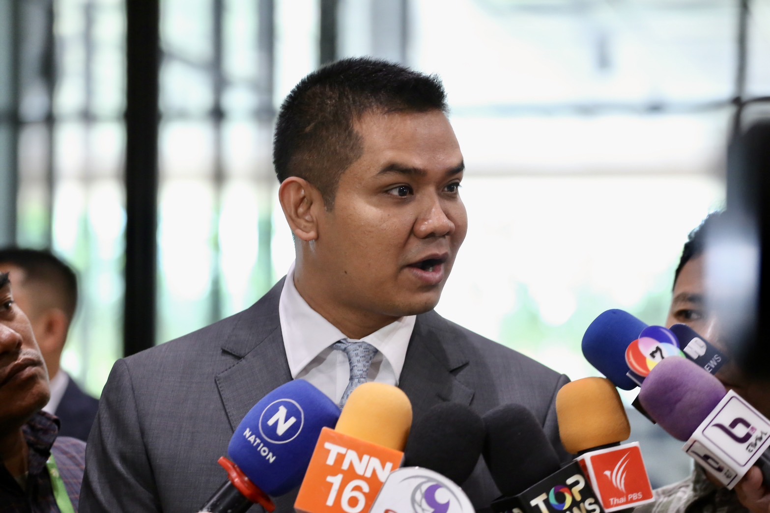 "ปธ.กมธ.ตำรวจฯ" ชื่นชมตำรวจจับเรือขโมยน้ำมันเถื่อน ปูดตัวละครใหม่ "รองผกก.ส." เอี่ยวค้าน้ำมัน