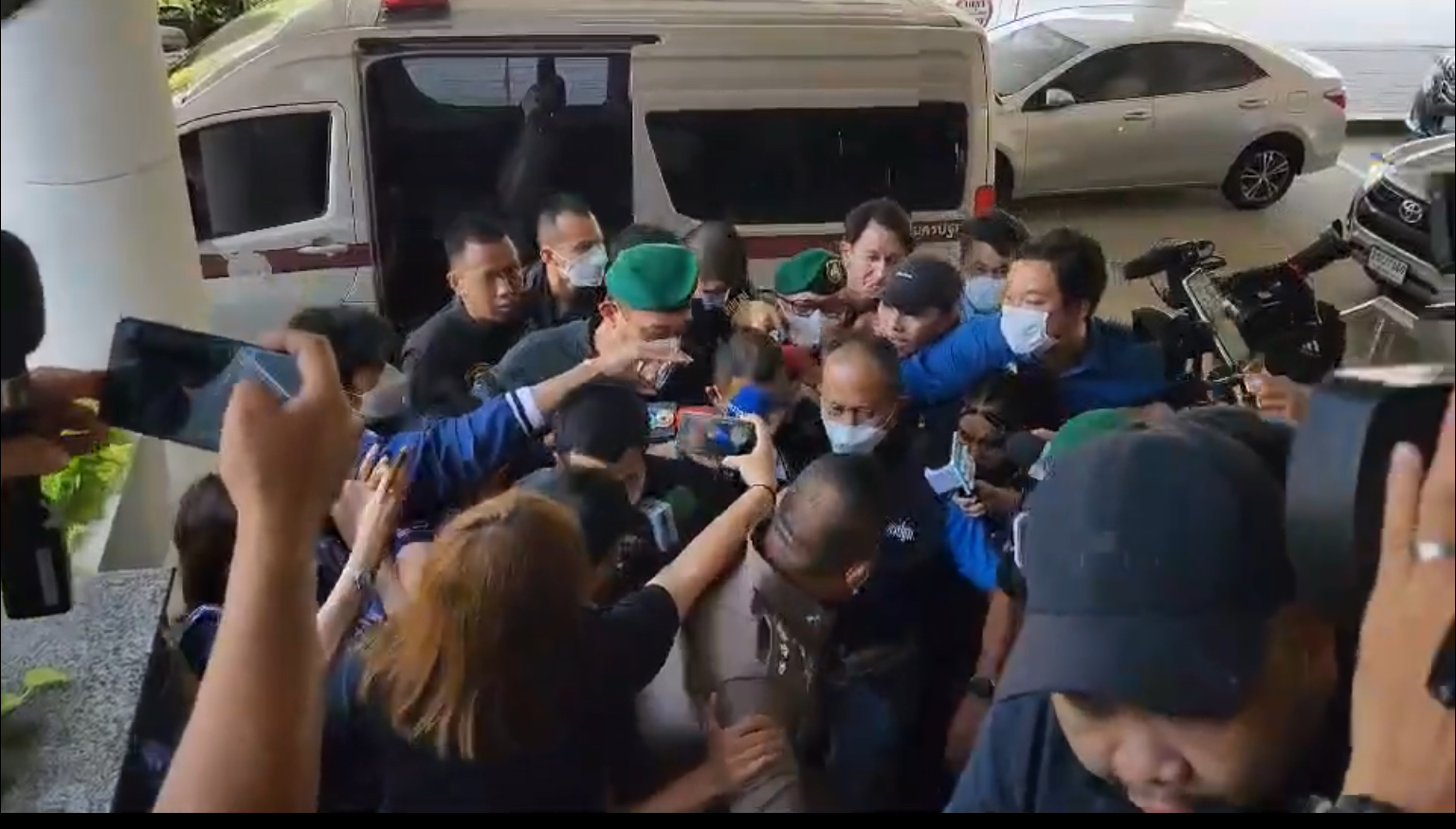 คุมรองผกก.สภ.สวนผึ้ง อดีตสามี ‘แอม’ สอบที่สโมสรตำรวจ 