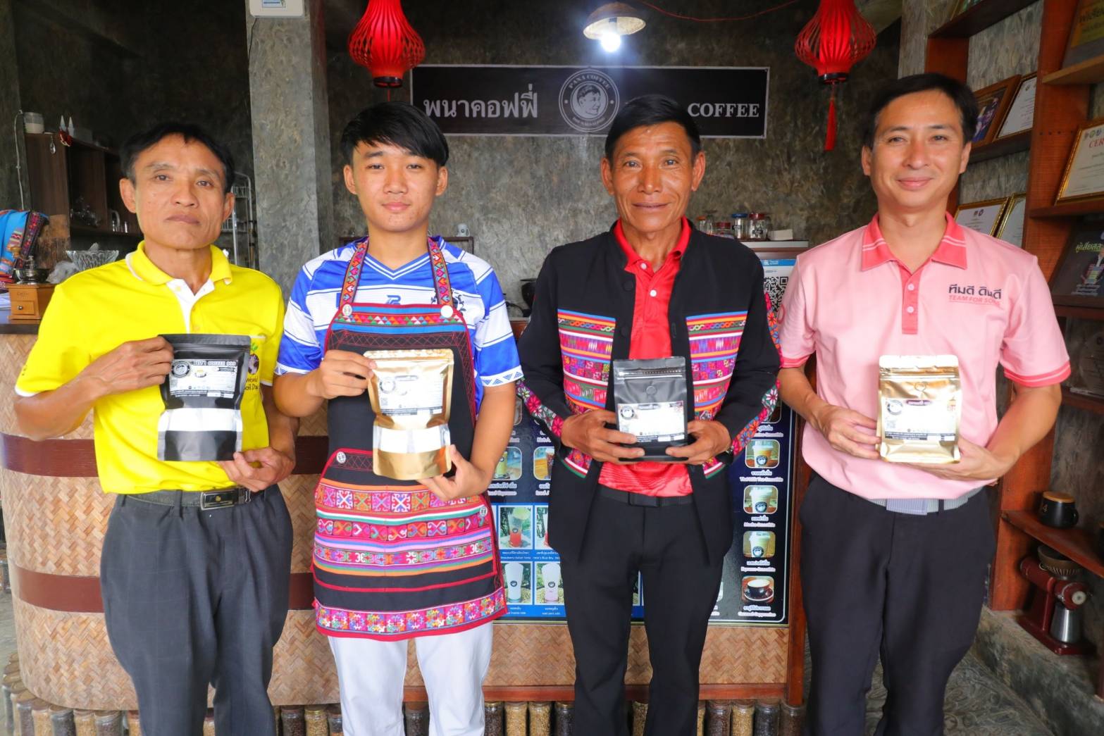 อะโวคาโด้เด็ด กาแฟคุณภาพ ดินอุดมสมบูรณ์ สู่การเกษตรอย่างยั่งยืน