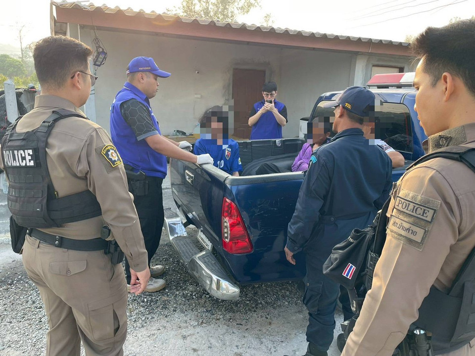 ฟ้าสางบ้านค่าย! ระยองเปิดปฏิบัติการ No Drug No Dealers รวบ 3 ผู้ต้องหา ยึดยาบ้า–ไอซ์–ปืนอัดลม