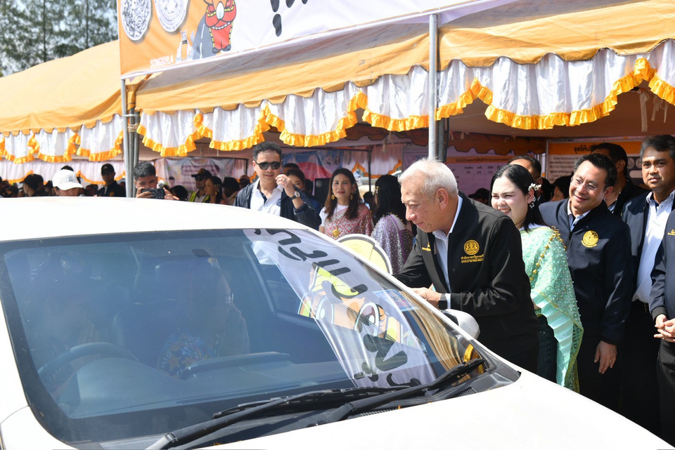 “พิพัฒน์” คิกออฟเปิดจุดพักรถ-จุดบริการทางหลวงกว่า 300 แห่งทั่วปท.รับสัญจรปลอดภัยสงกรานต์69
