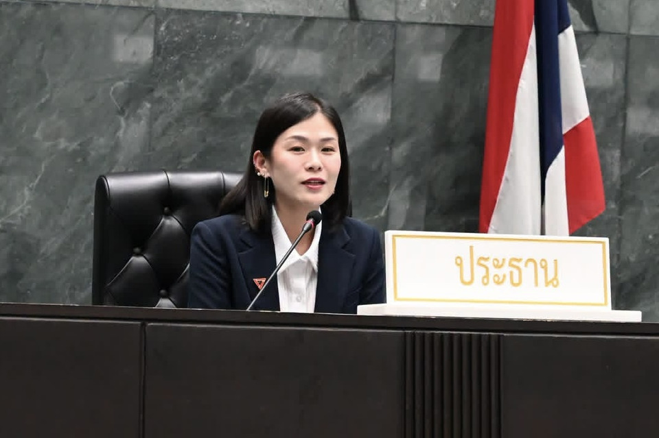 ประธานสภากทม. แจงไทม์ไลน์ปม ส.ก.ประชาชนกดบัตร นัดตั้ง คกก.สอบ 17 ส.ค.นี้